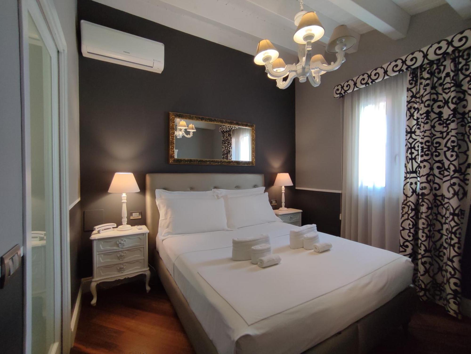Dimora Bellini - Residenza D'Epoca Bed & Breakfast Palermo Exterior photo