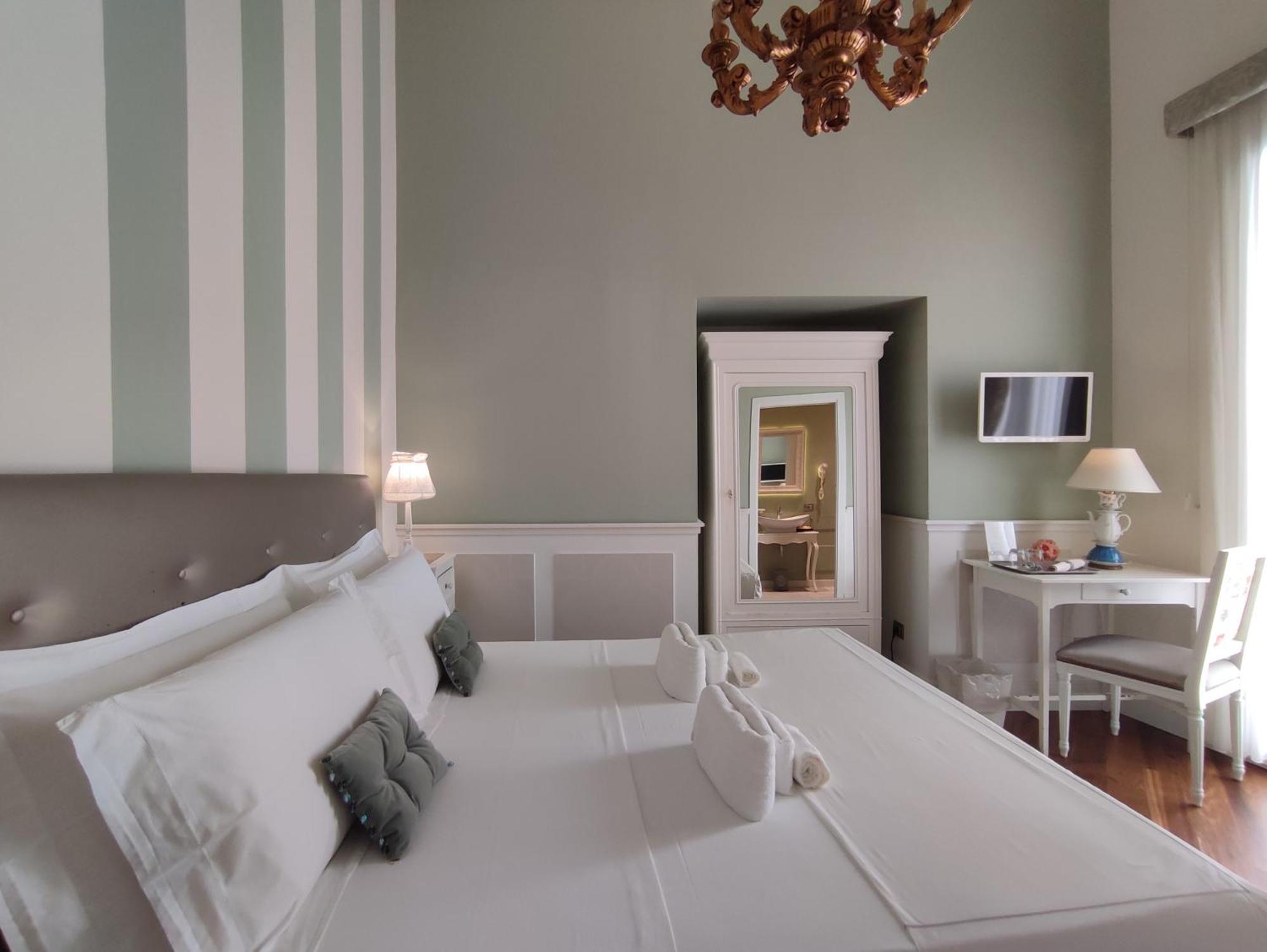 Dimora Bellini - Residenza D'Epoca Bed & Breakfast Palermo Exterior photo