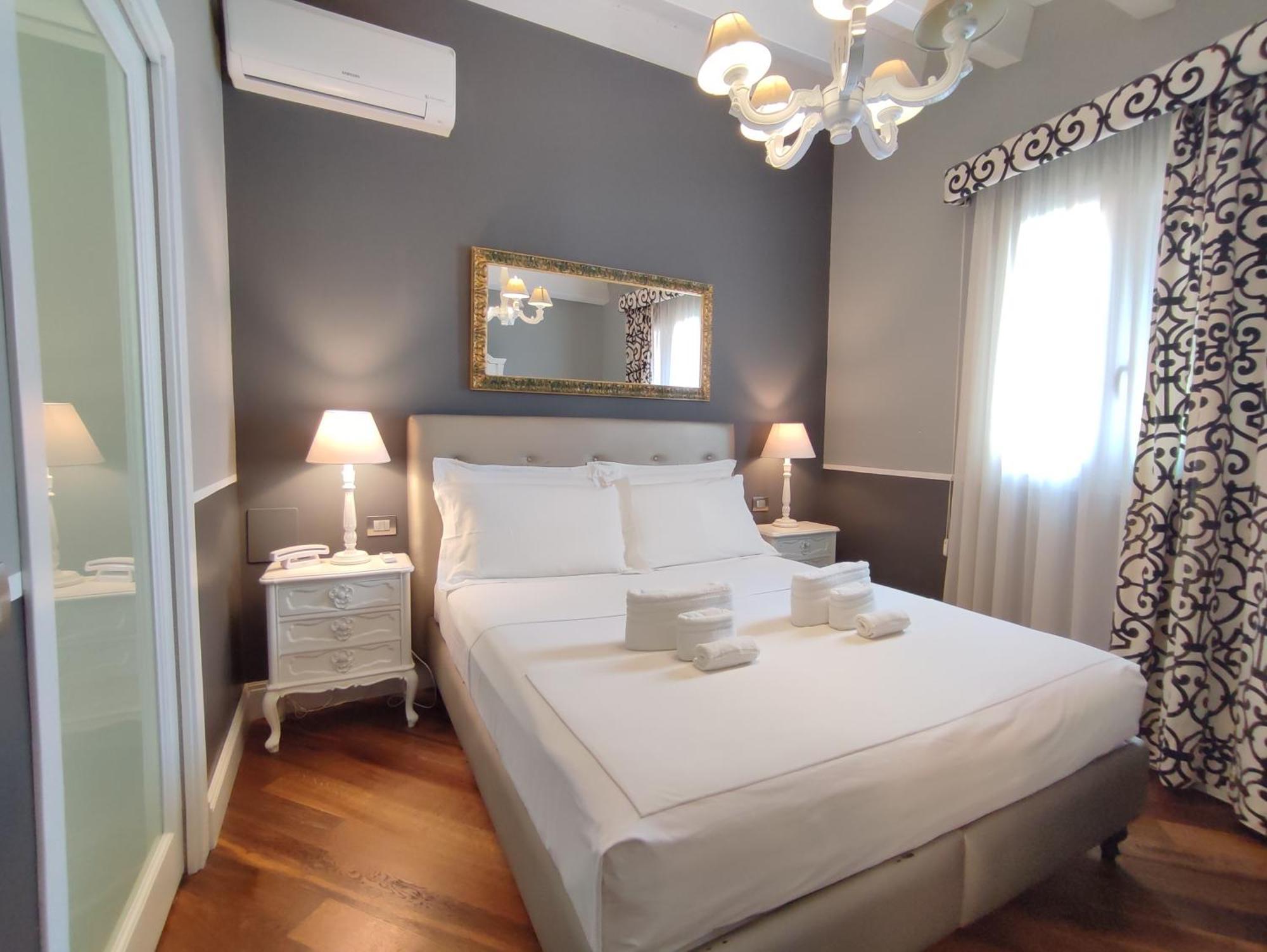 Dimora Bellini - Residenza D'Epoca Bed & Breakfast Palermo Exterior photo